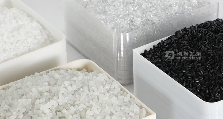 Piocreat: using the leading technology of pellets 3D printer to serve the global industrial intelligent manufacturing